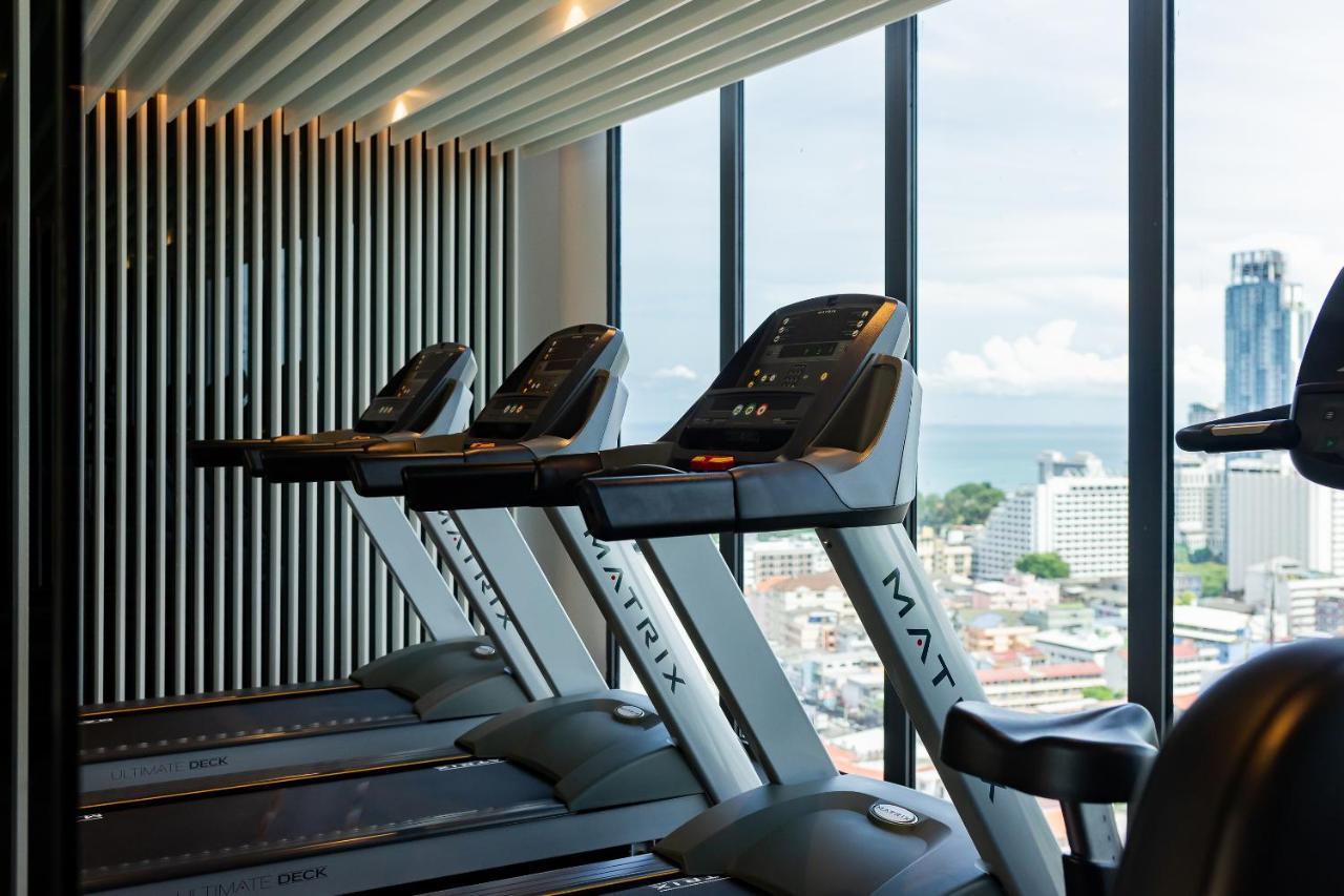Arbour Hotel And Residence Патая Екстериор снимка The gym at the 39th floor