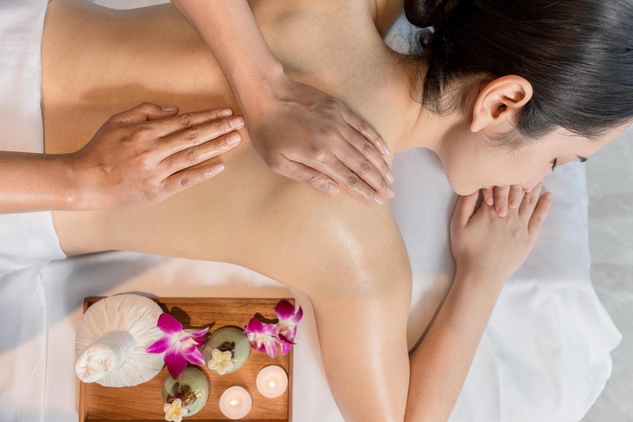 Arbour Hotel And Residence Патая Екстериор снимка Thai massage