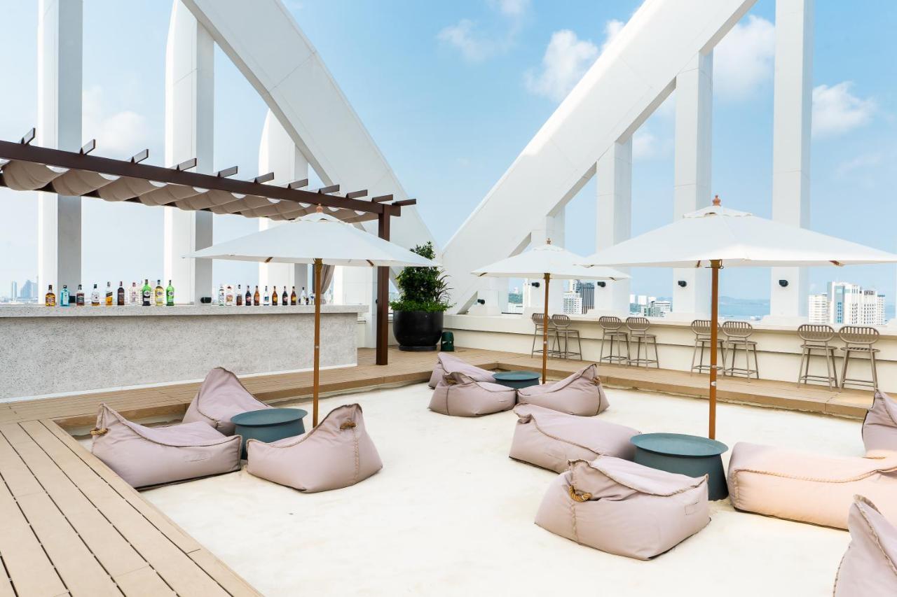 Arbour Hotel And Residence Патая Екстериор снимка Sky Bar